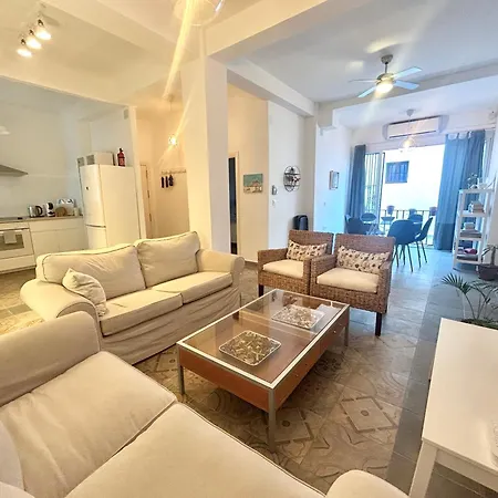 Acogedor 8pax 4bdr 2bth - Cozyhomesevilla1 Appartement
